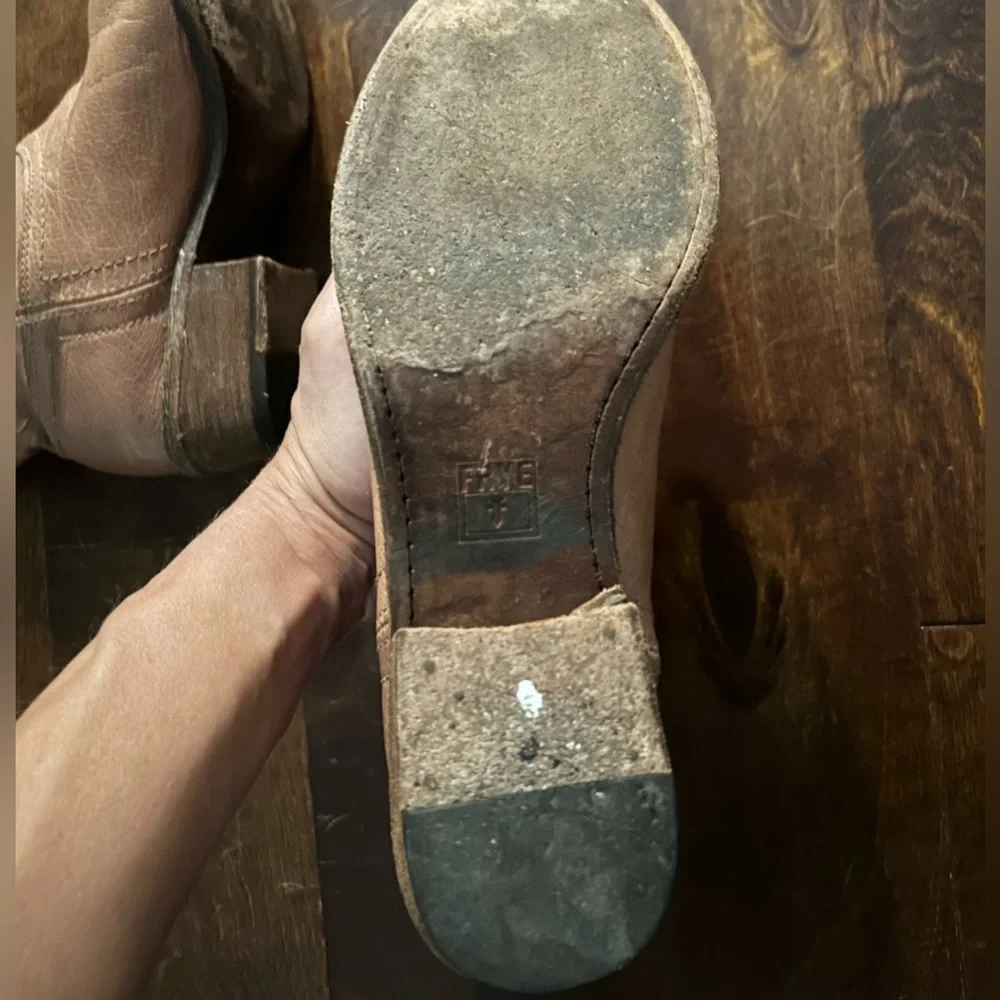 Frye distressed Carson Booties - boots - Picture 4 of 7